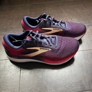 Women’s Brooks Ghost 16